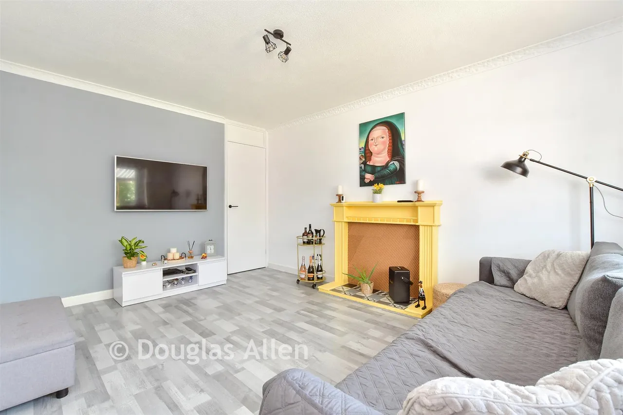 Bourne Close, Basildon, SS15, photo 5