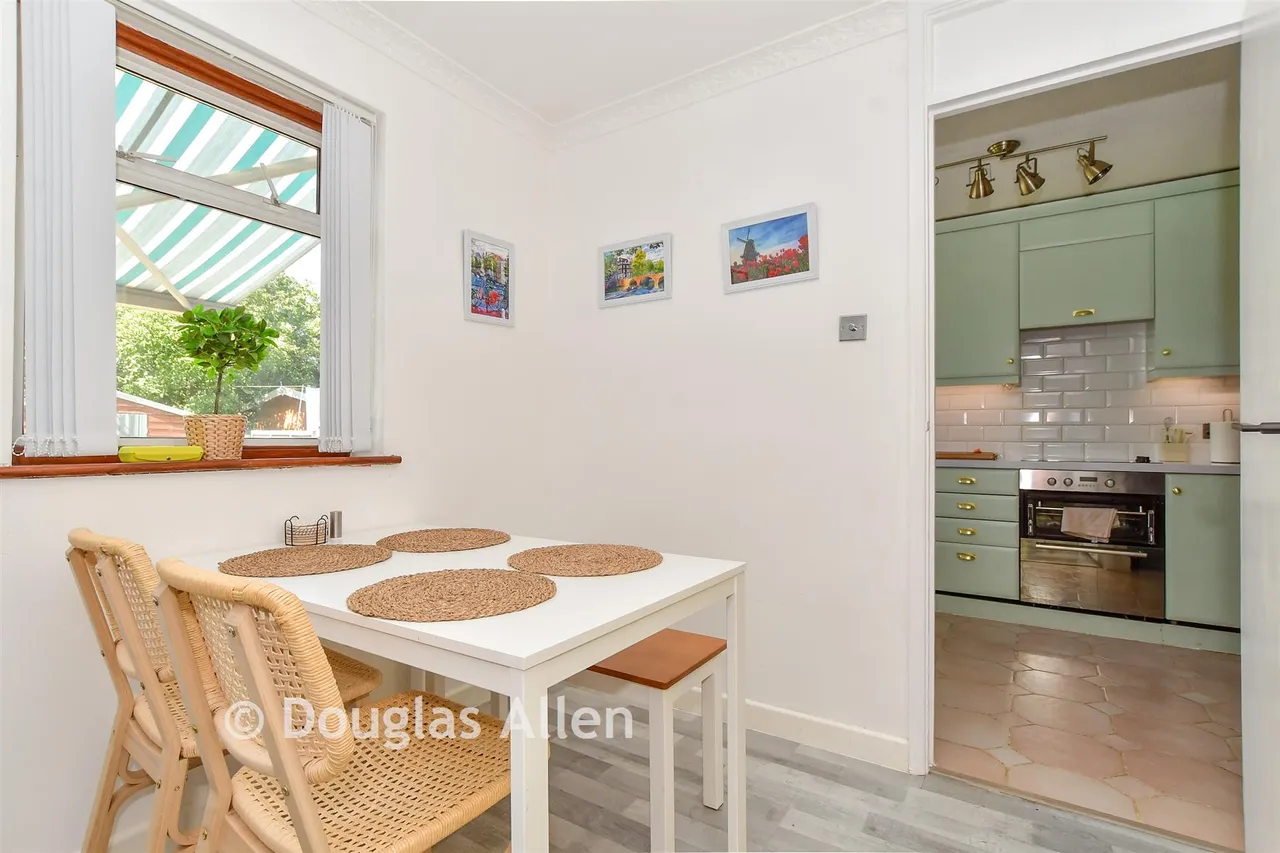 Bourne Close, Basildon, SS15, photo 4