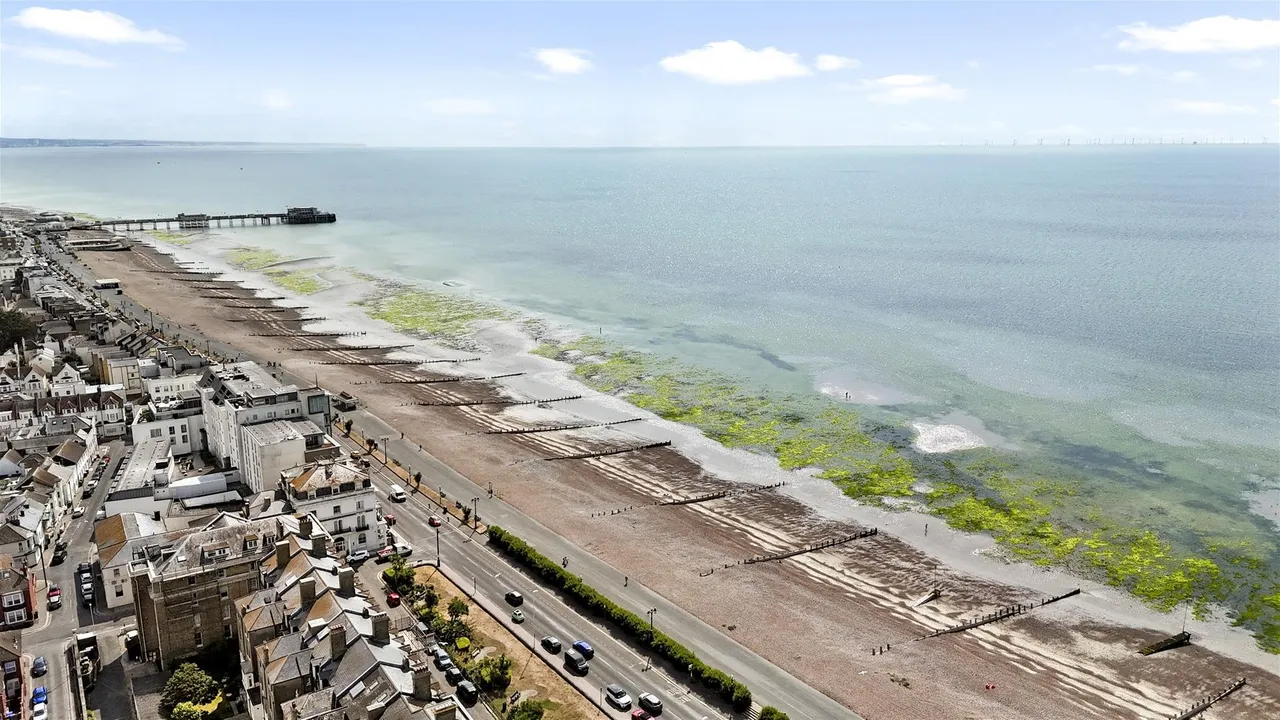 Heene Road, Worthing, photo 15
