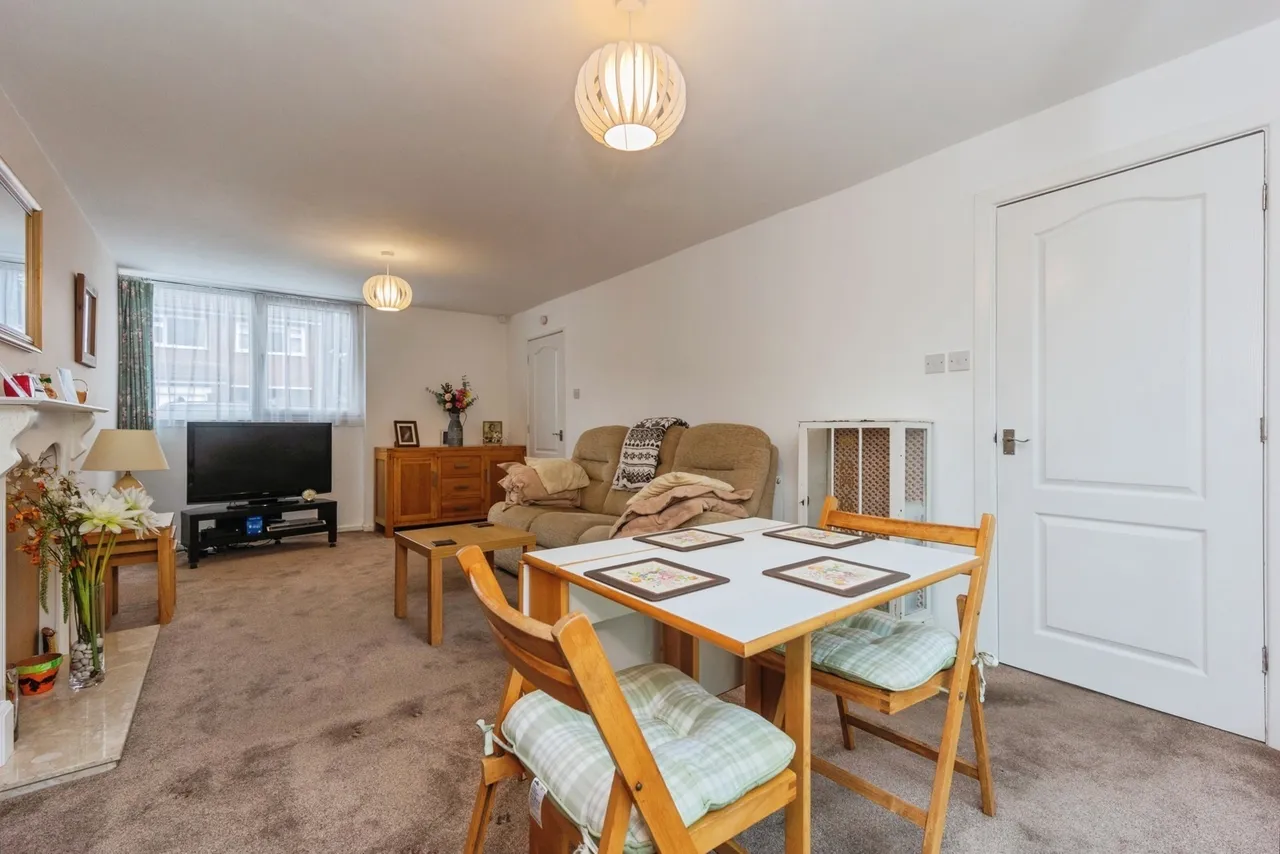 York Road, Sale, Greater Manchester, M33, photo 7