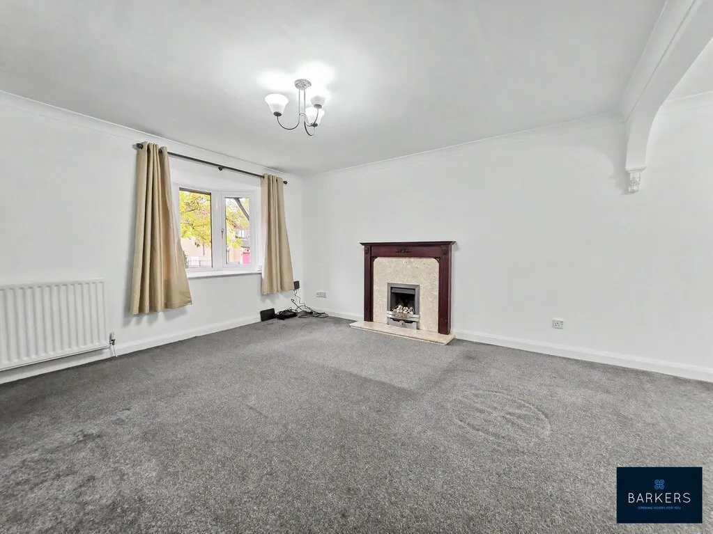 The Burrows, Birstall, WF17, photo 5