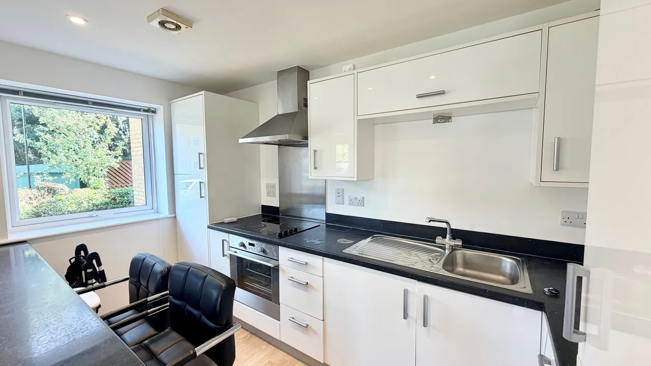 Stafford Avenue, Hornchurch, RM11 2EP, photo 3