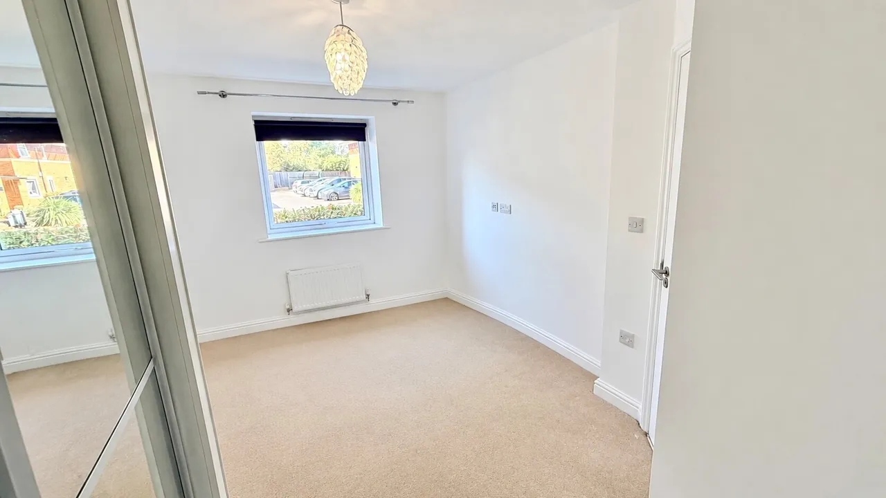 Stafford Avenue, Hornchurch, RM11 2EP, photo 8