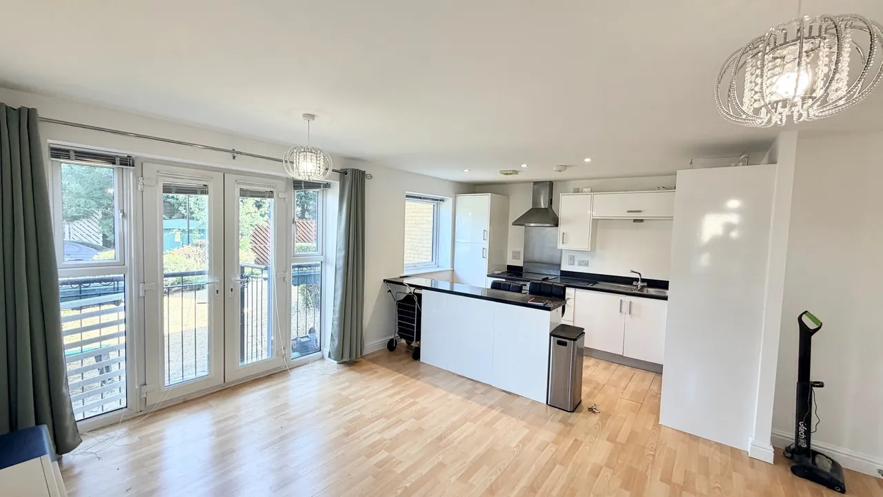 Stafford Avenue, Hornchurch, RM11 2EP, photo 2