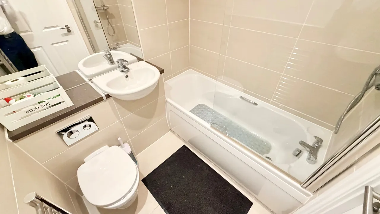 Stafford Avenue, Hornchurch, RM11 2EP, photo 12