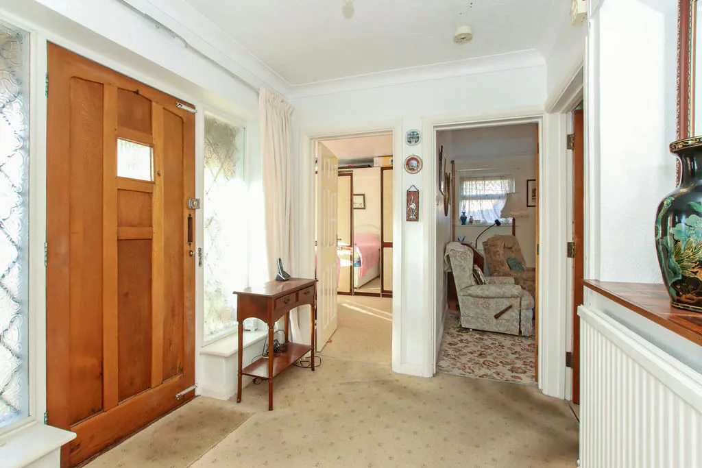 Grove Park, Tring, Hertfordshire, HP23 5JR, photo 7