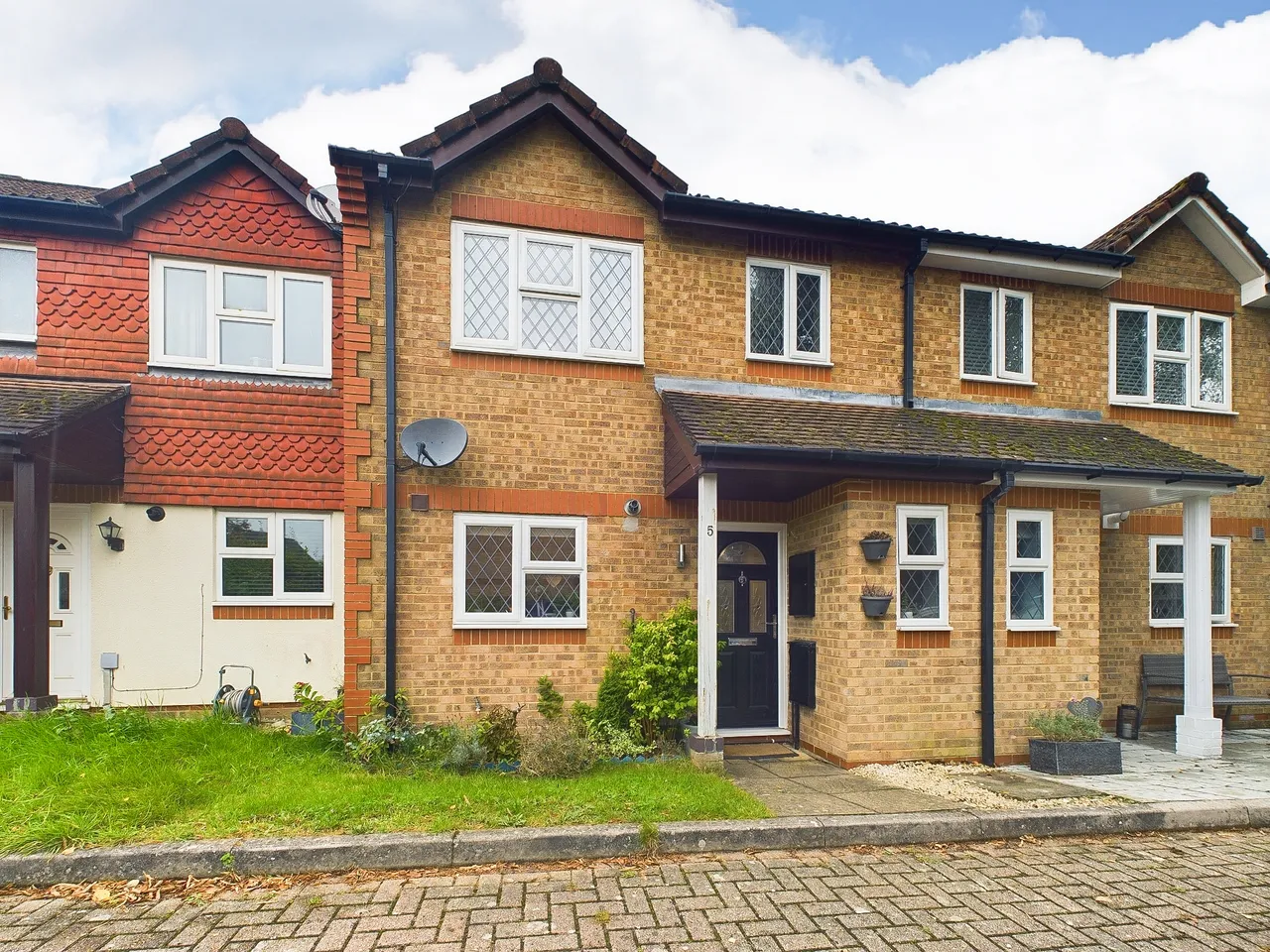 3 bed house for sale — Upronfield Close, Hatch Warren, Basingstoke, RG22