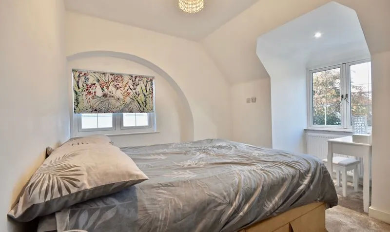 Links Road, Ashtead, KT21, photo 17