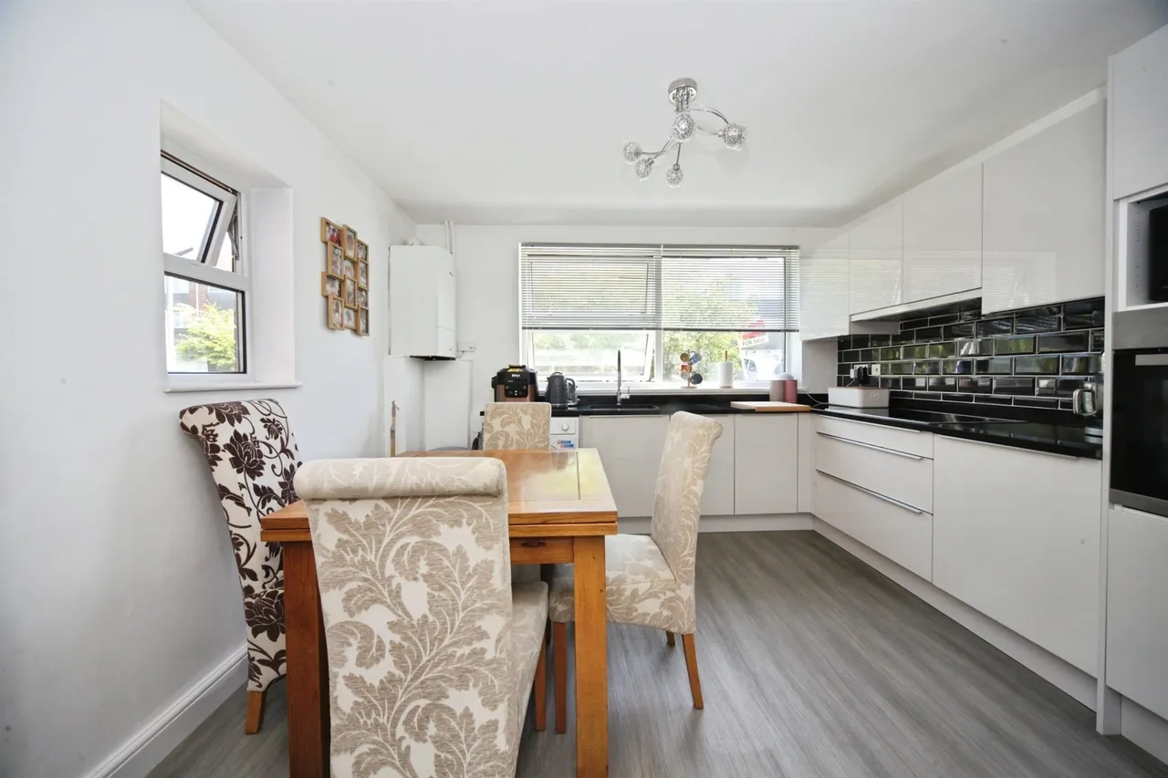 Brendon Avenue, Luton, LU2, photo 3