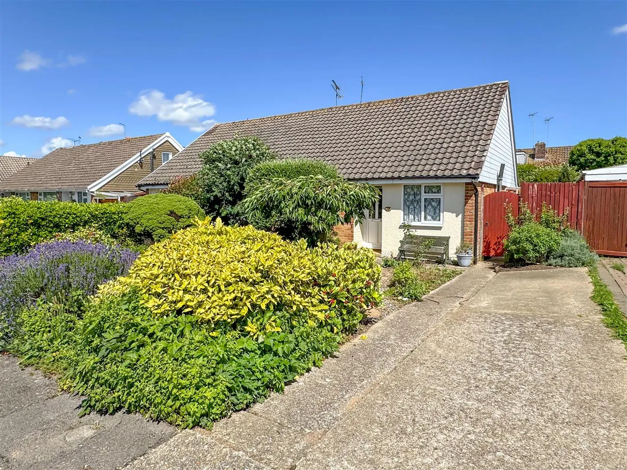 2 bed house for sale, Harting Road, Wick