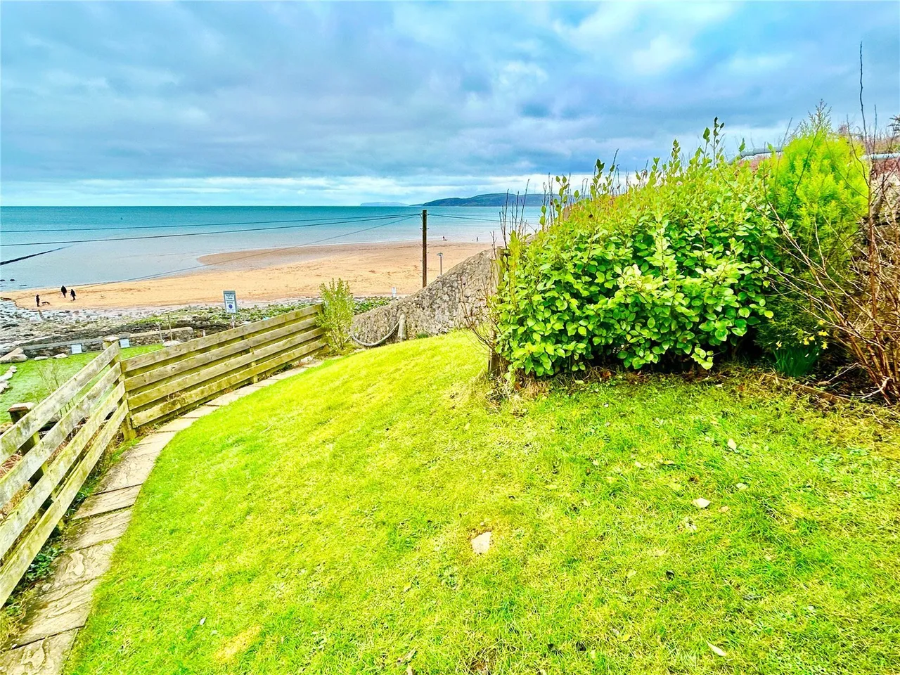 Beach Road, Benllech, LL74, photo 12