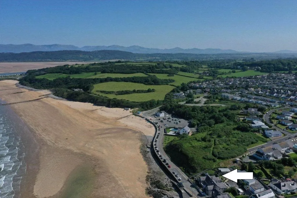 Beach Road, Benllech, LL74, photo 6