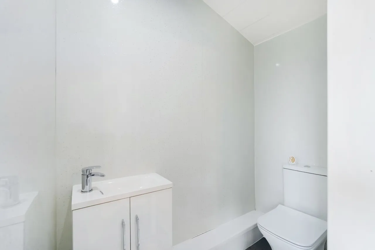 Blackstoun Avenue, Linwood, PA3, photo 5