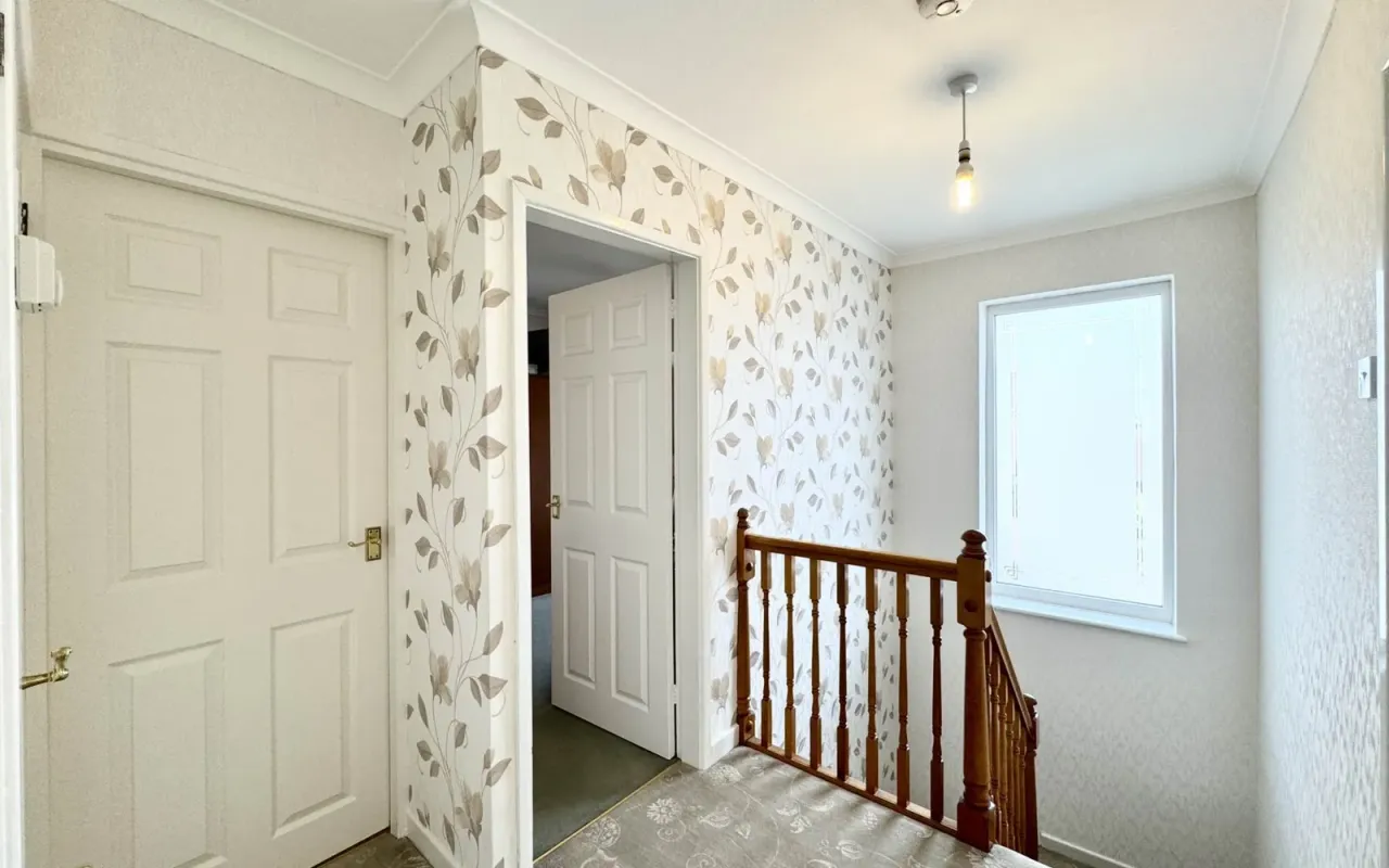 Bleak Hill Road, Windle, photo 21