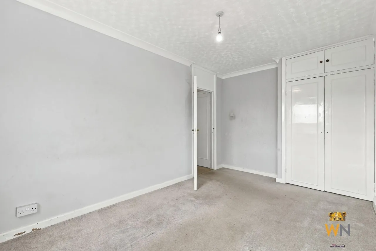 Hutton Road, Shenfield, CM15, photo 9