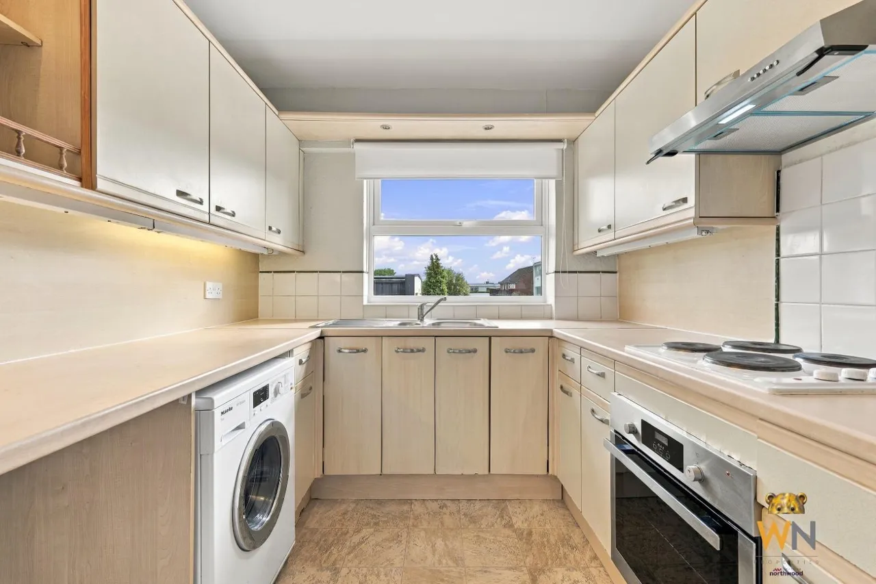 Hutton Road, Shenfield, CM15, photo 7
