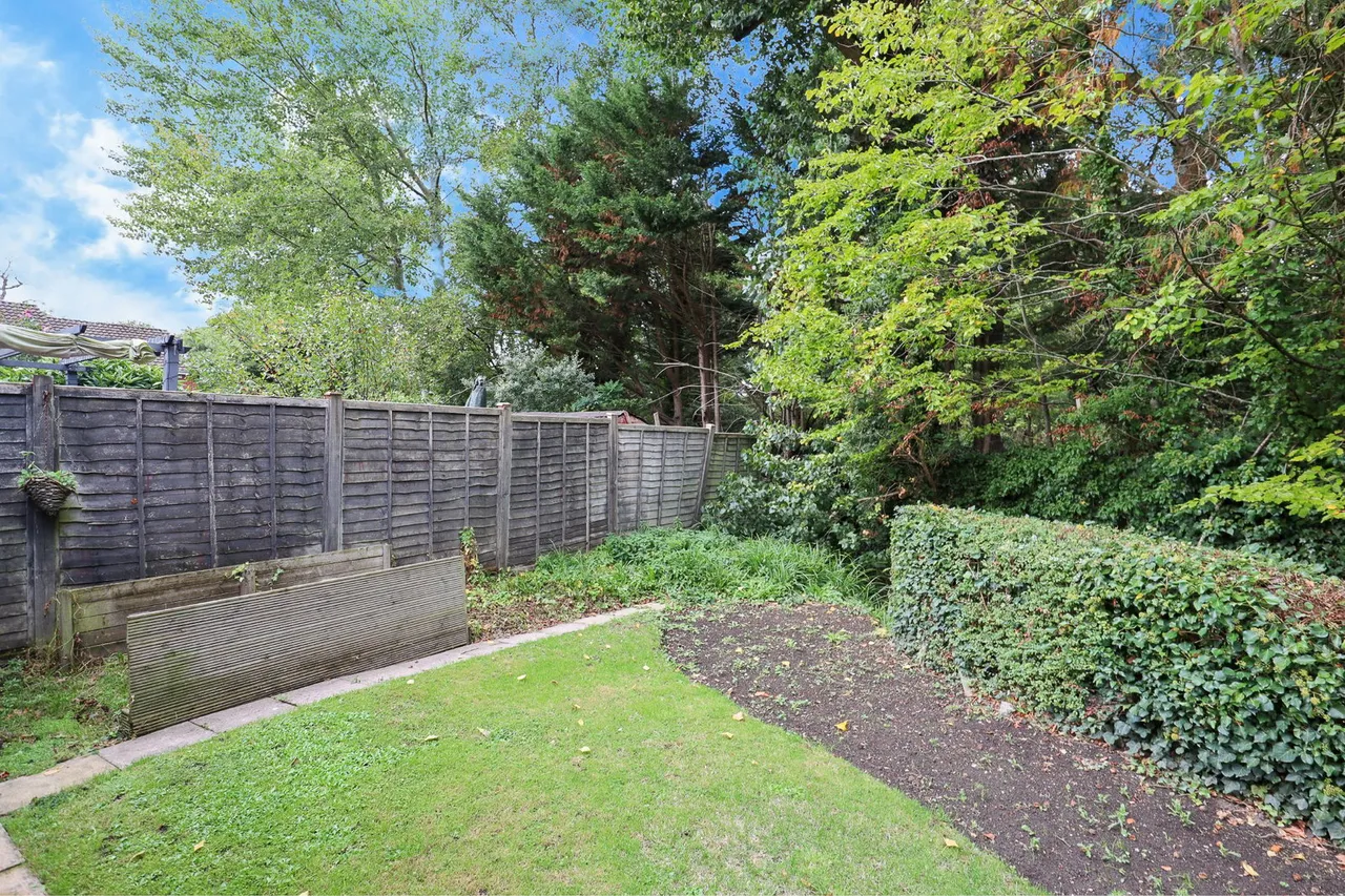 Spreckley Road, Lower Compton, photo 11