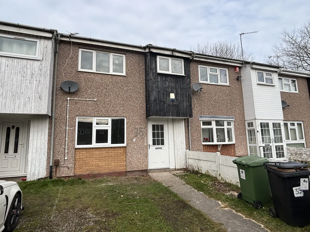 3 bed house to rent — Cornfield, WV8