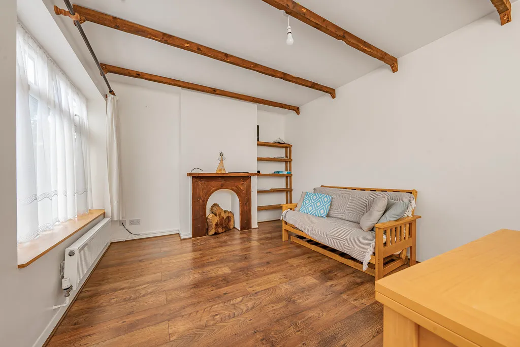 Brampton Road, Hillingdon, UB10, photo 12