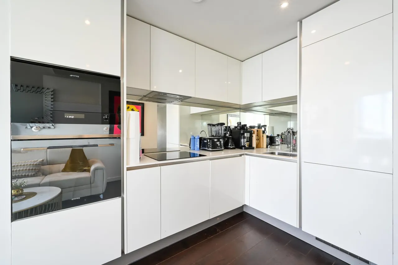 Sky Gardens, Wandsworth Road, SW8, photo 2
