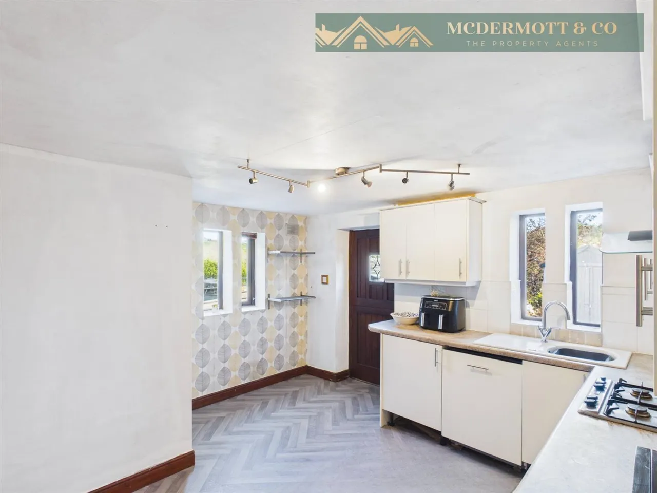 Stonebreaks Road, Springhead, OL4, photo 10