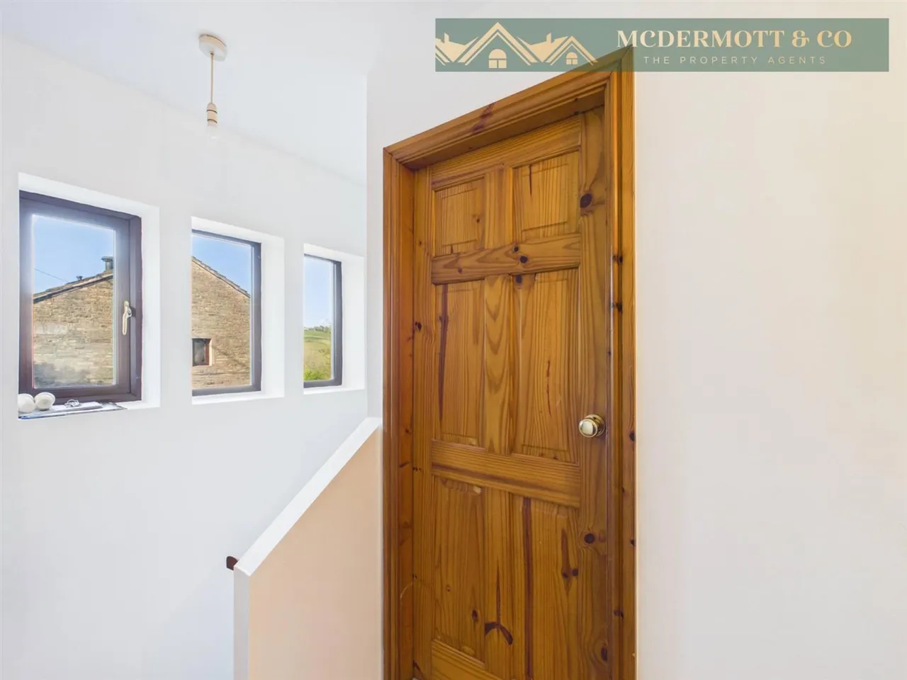 Stonebreaks Road, Springhead, OL4, photo 22