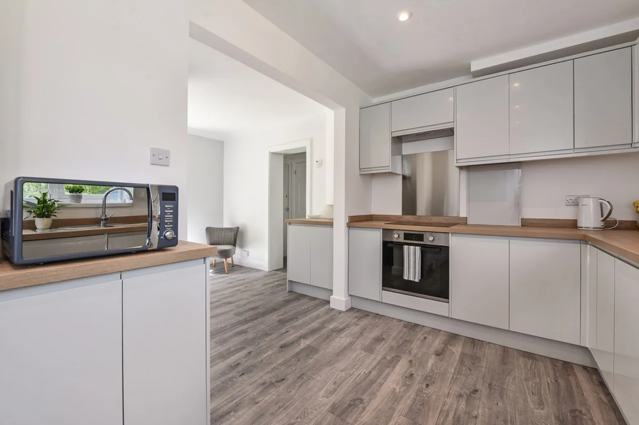 Wavell Way, Winchester, photo 8