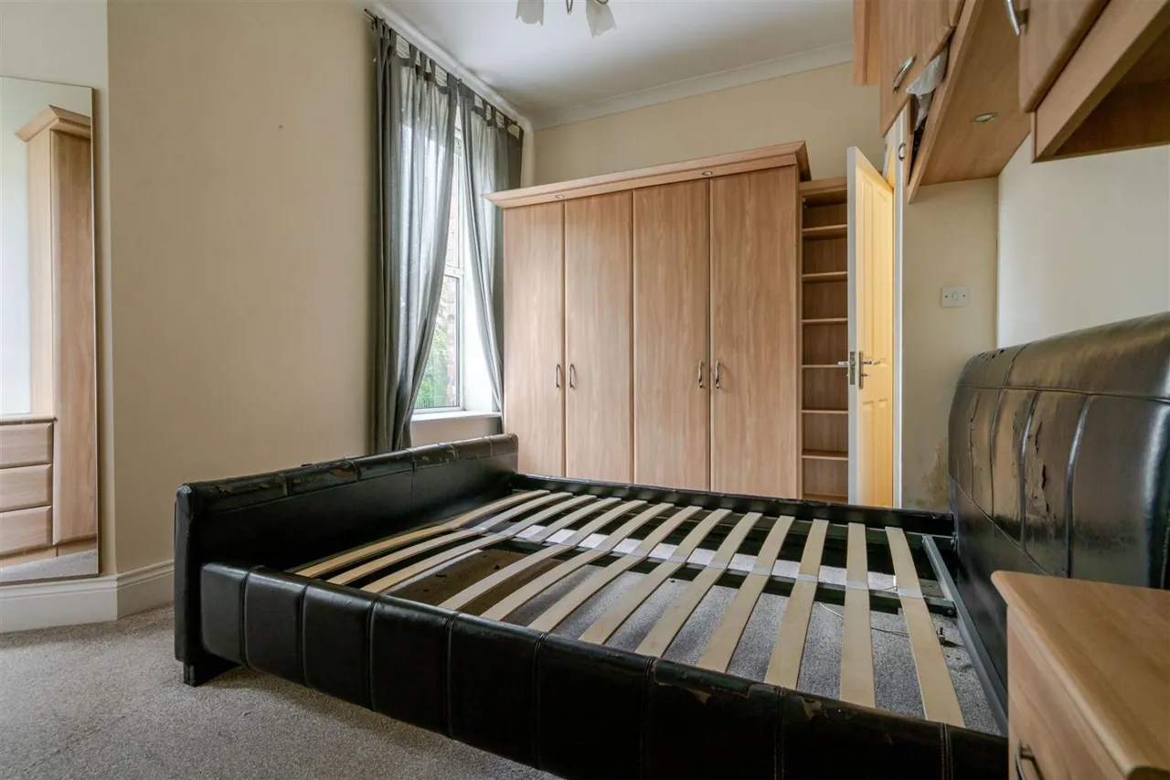 Neilston Rise, Bolton, BL1, photo 13