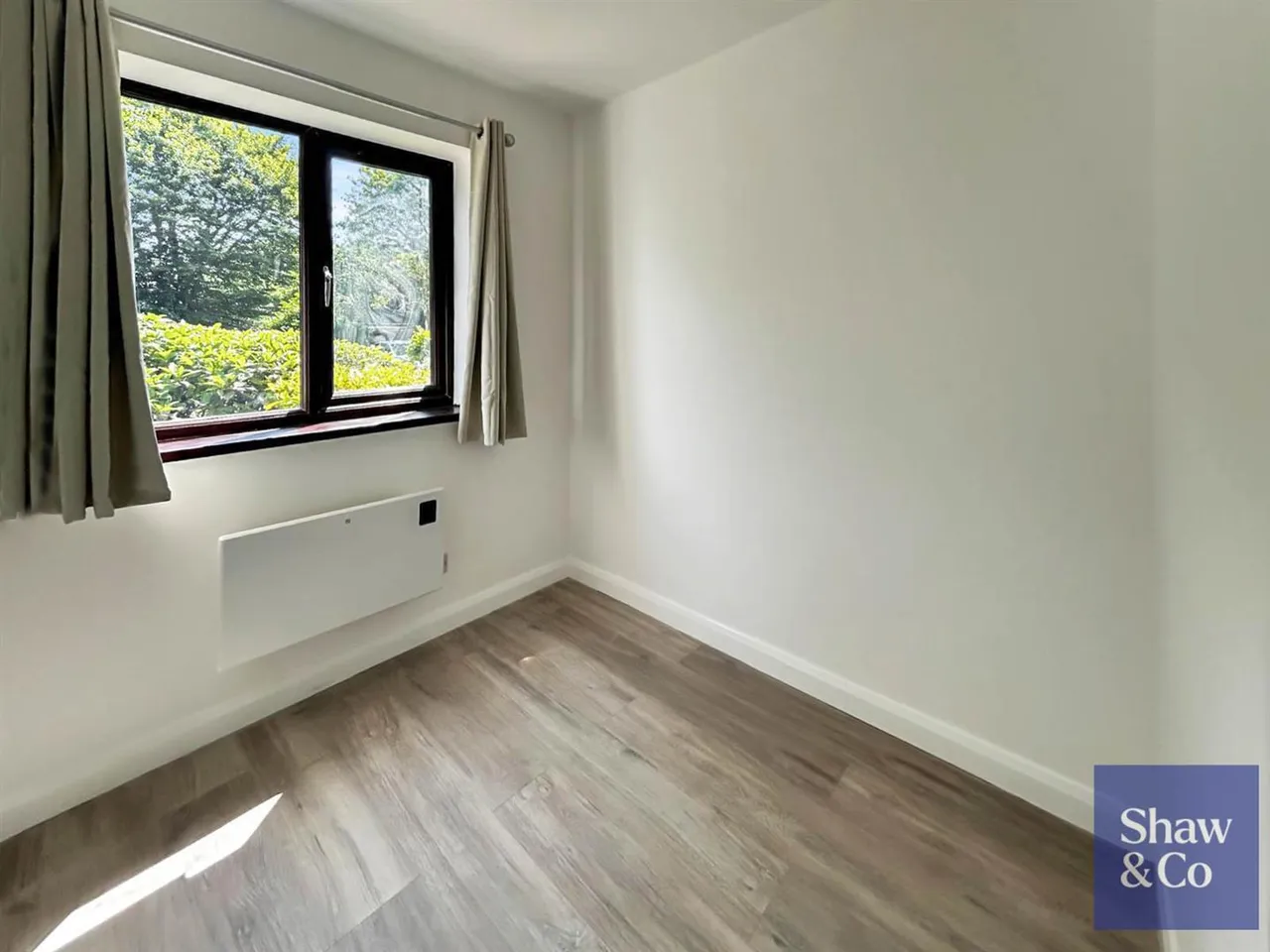 Marchside Close, Heston, photo 6