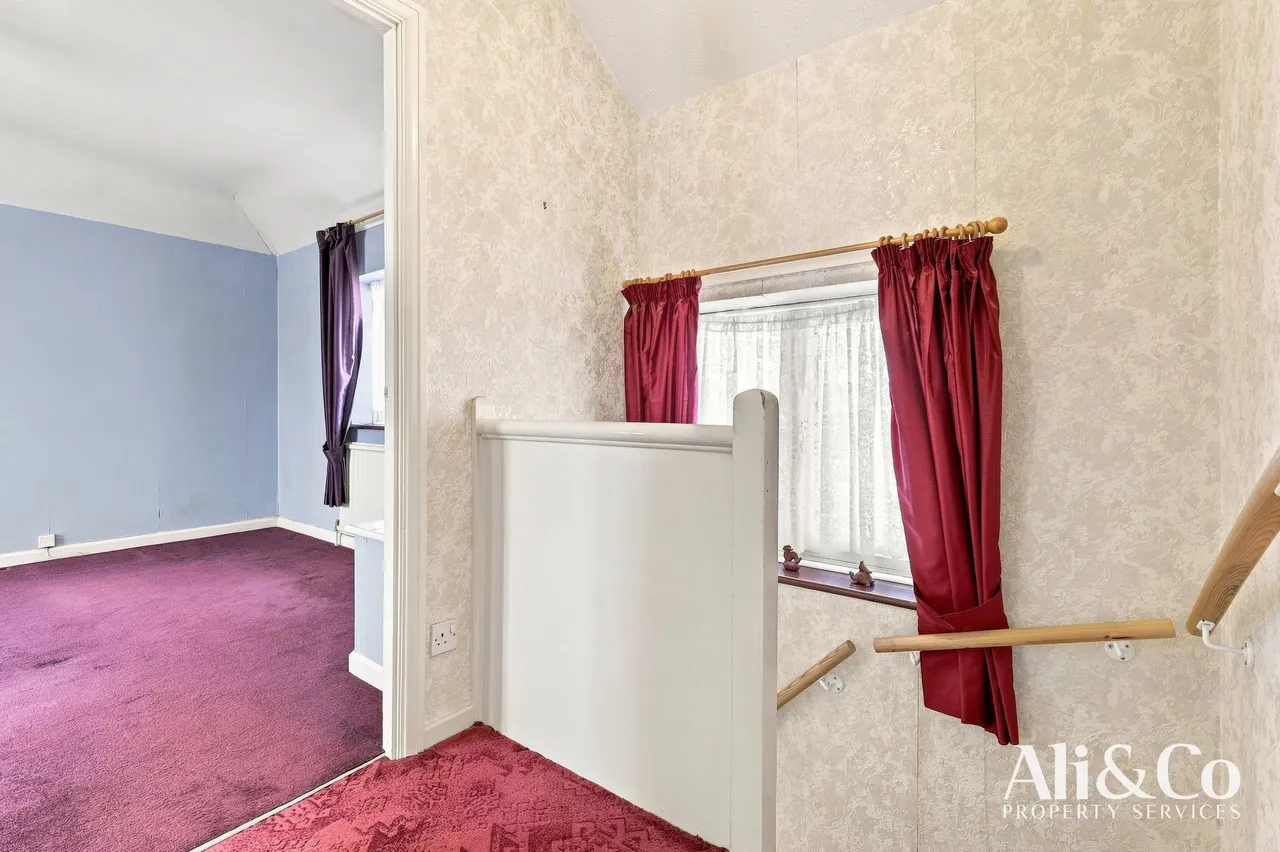 Southey Walk, Tilbury, Essex, RM18 8AT, photo 13