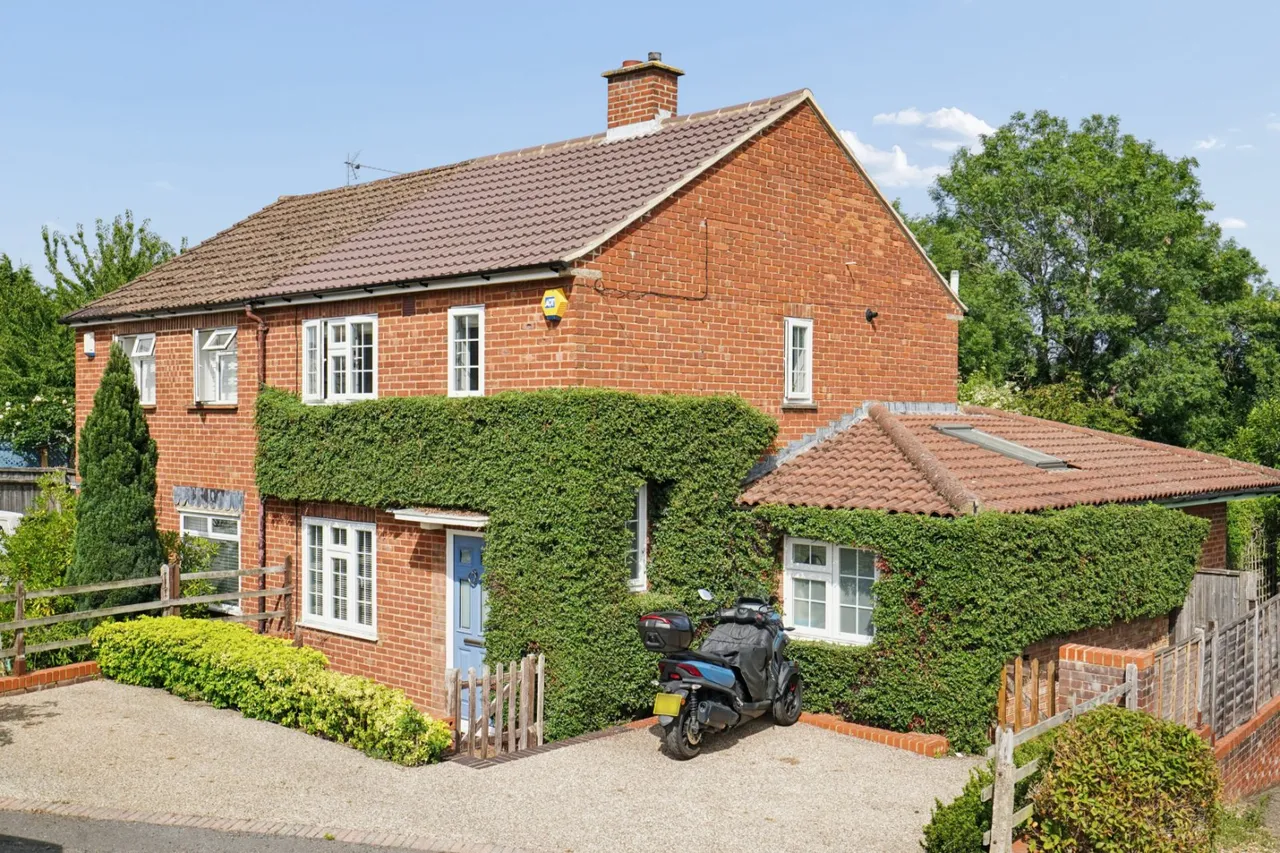 4 bed pennington road, chalfont st. peter,sl9 for sale, Pennington Road, Chalfont St. Peter, SL9