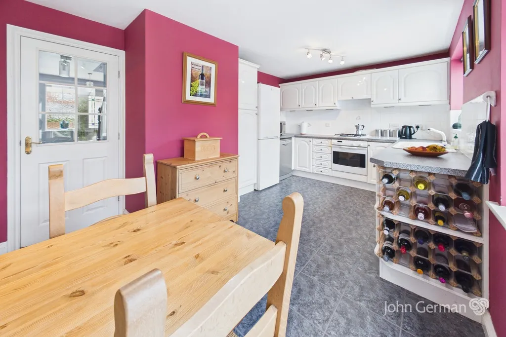 Tunnicliffe Way, Uttoxeter, photo 11