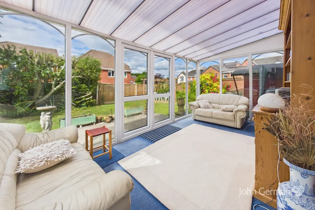 Tunnicliffe Way, Uttoxeter, photo 12
