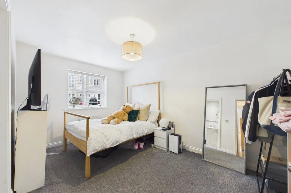 Ring Road, Seacroft, Leeds, LS14, photo 5