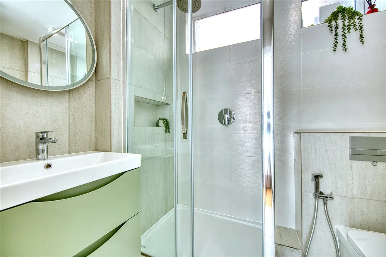 1 bed flat to rent — Kensington Church Street, Kensington, London, W8