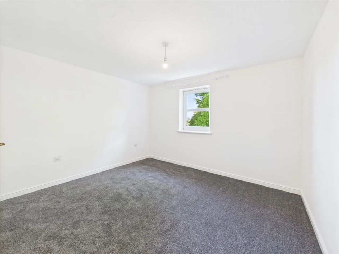Sylvan Court, Plymouth, photo 6