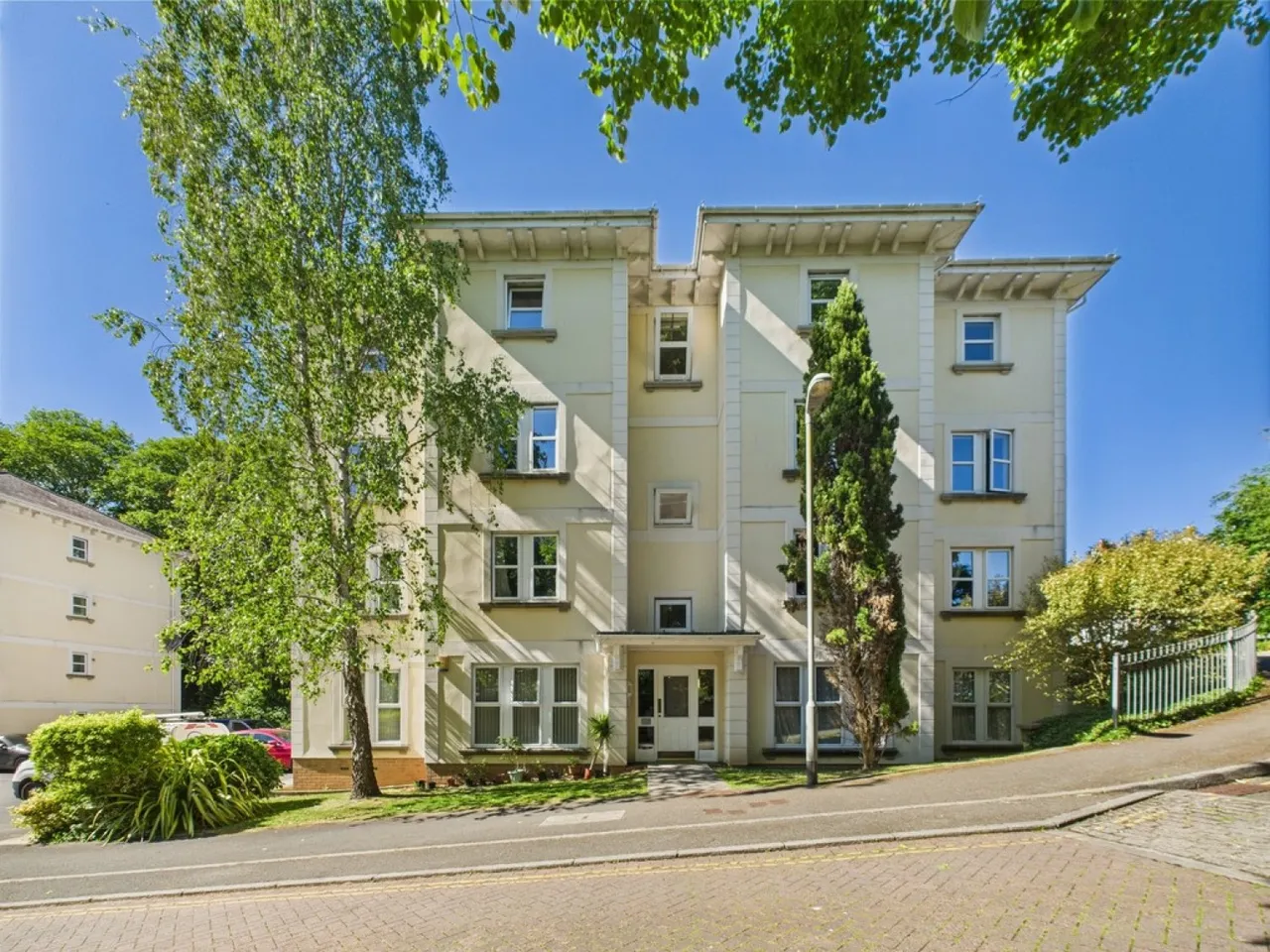 2 bed flat for sale — Sylvan Court, Plymouth