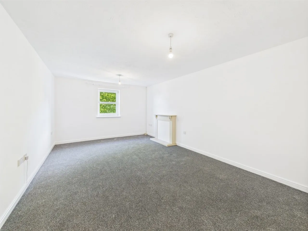 Sylvan Court, Plymouth, photo 2