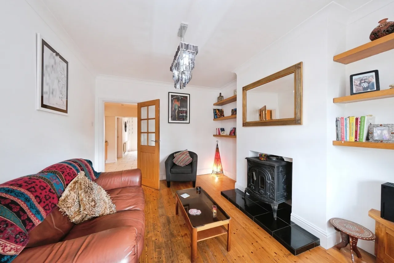 Leeming Lane North, Mansfield Woodhouse, Mansfield, Nottinghamshire, NG19, photo 4