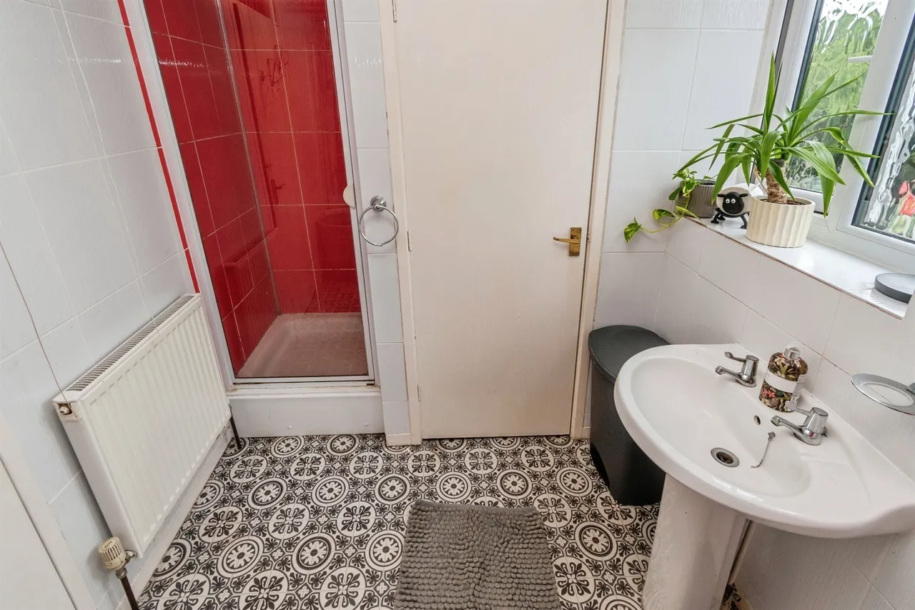 Almond Close, Heath Hayes, Cannock, photo 11