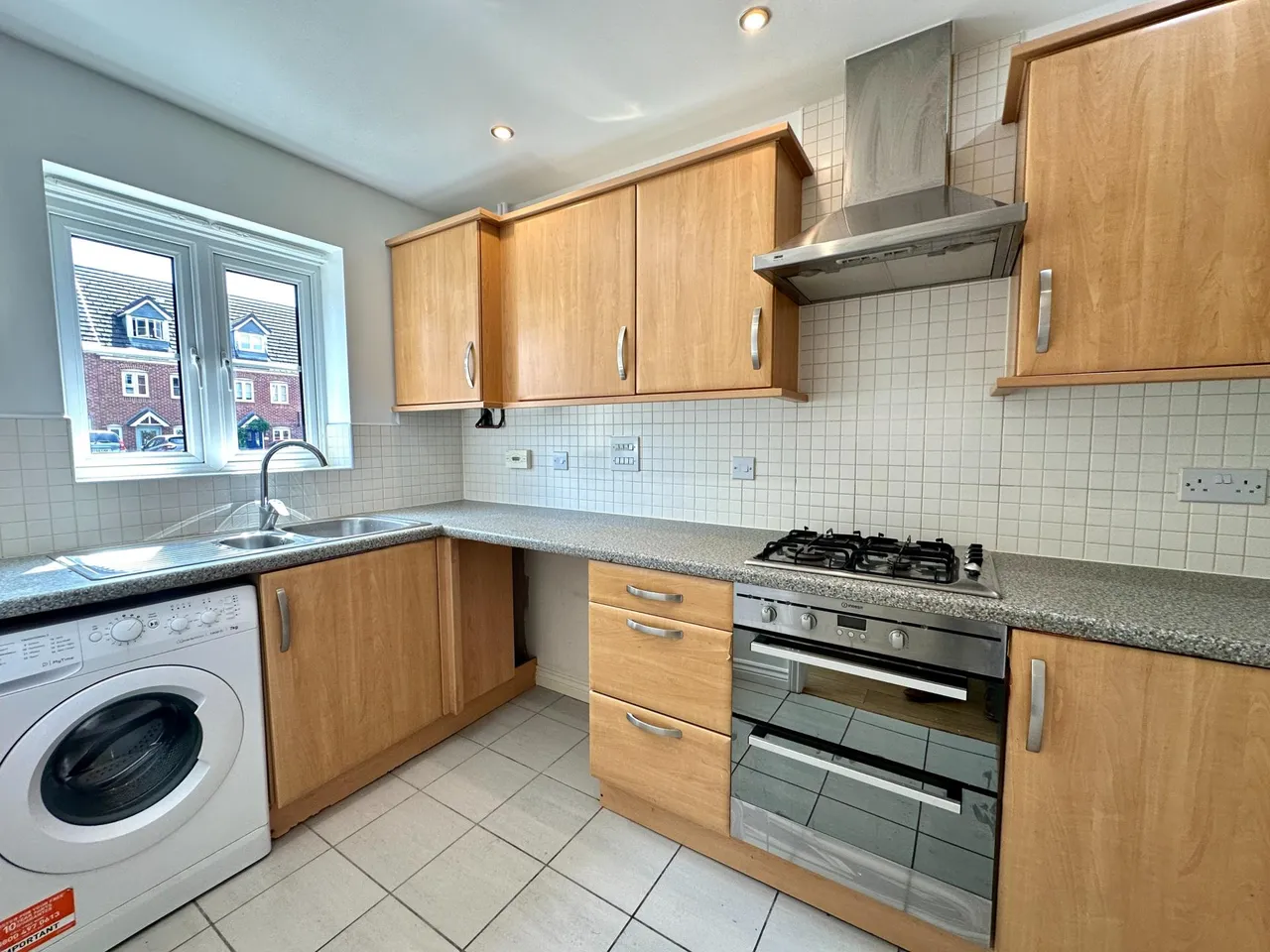 Windrush Close, Walsall, WS3, photo 2