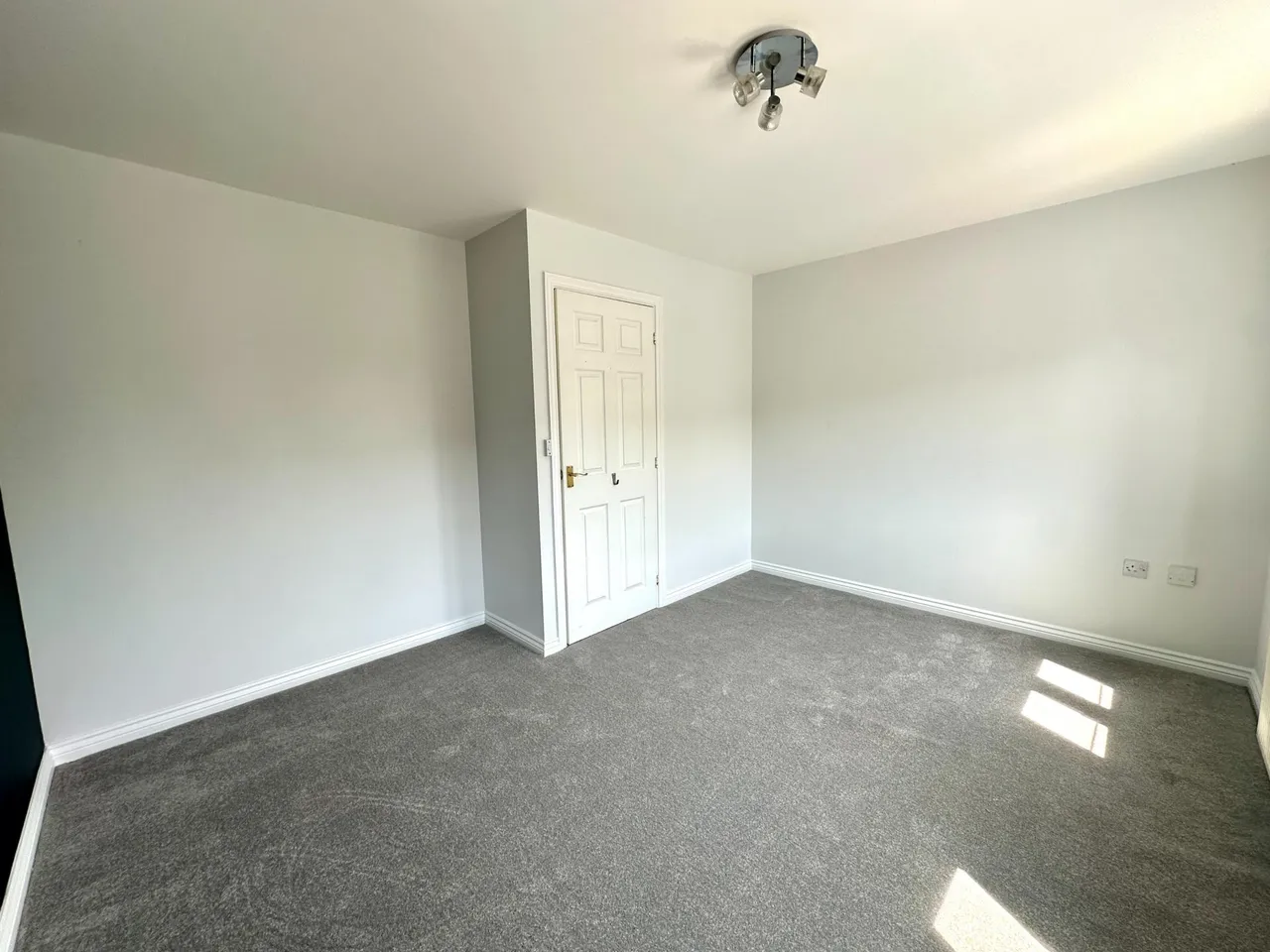 Windrush Close, Walsall, WS3, photo 11