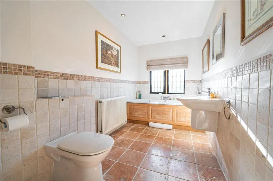 Colchester Road, Halstead, CO9, photo 15