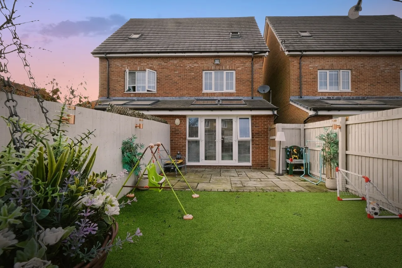 Stephenson Grove, Rainhill, L35, photo 12
