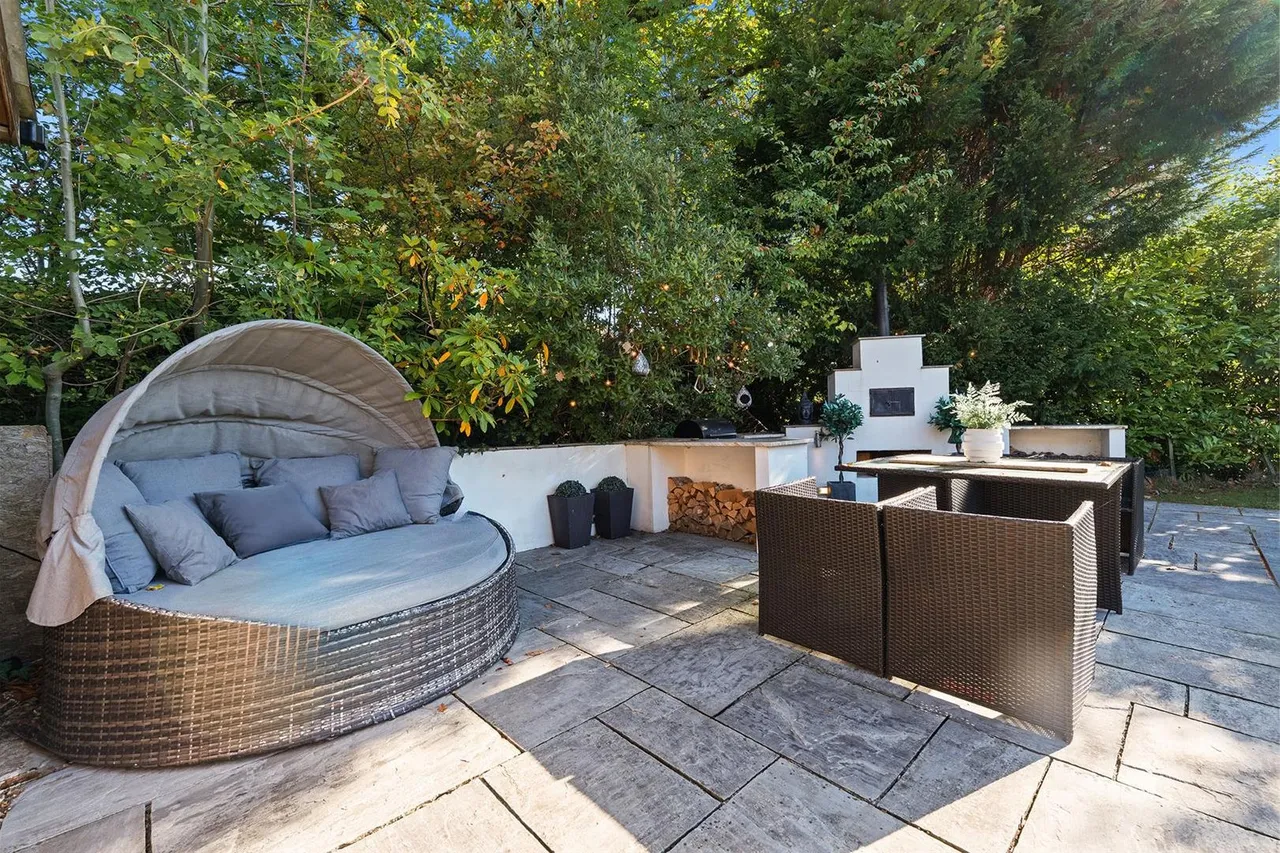 Brocklehurst Drive, Prestbury, photo 27