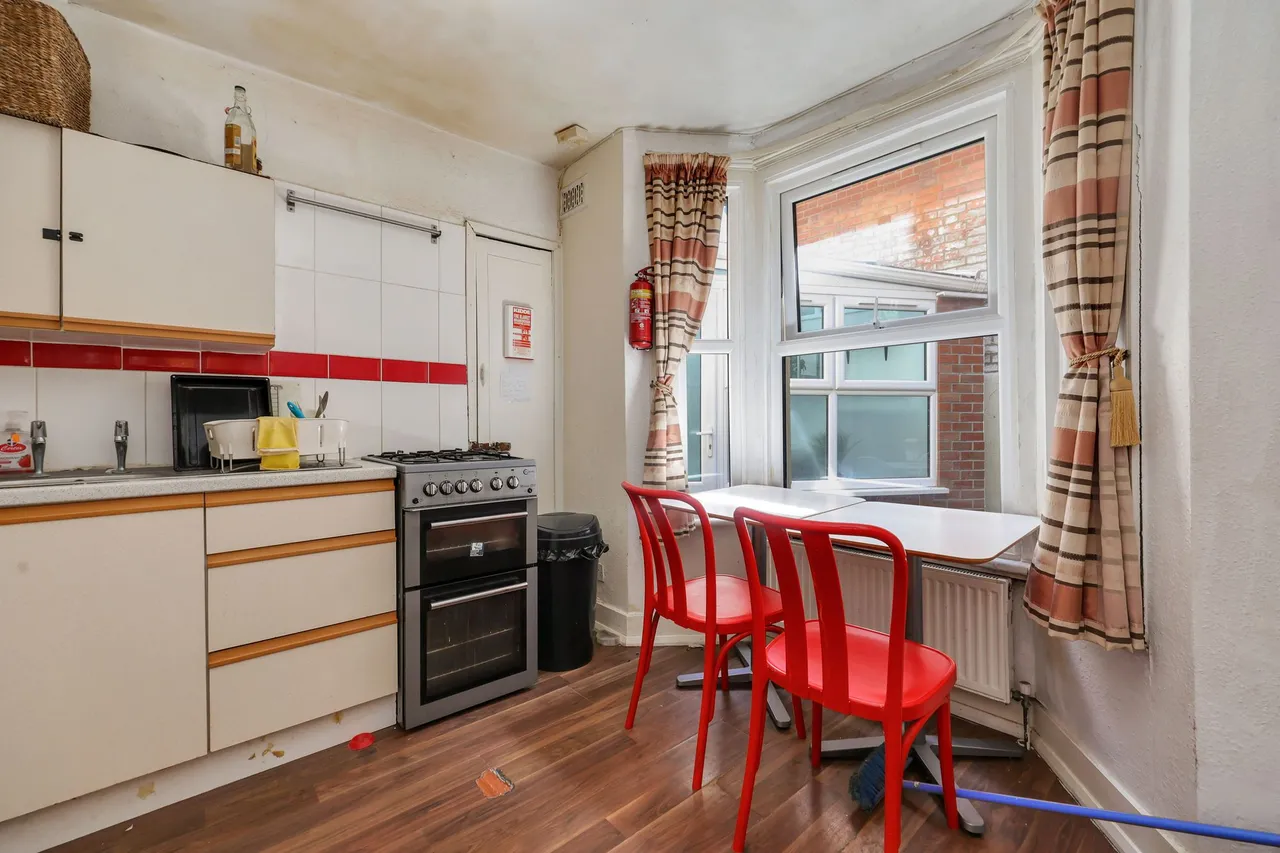 Lechmere Road, London, NW2, photo 6