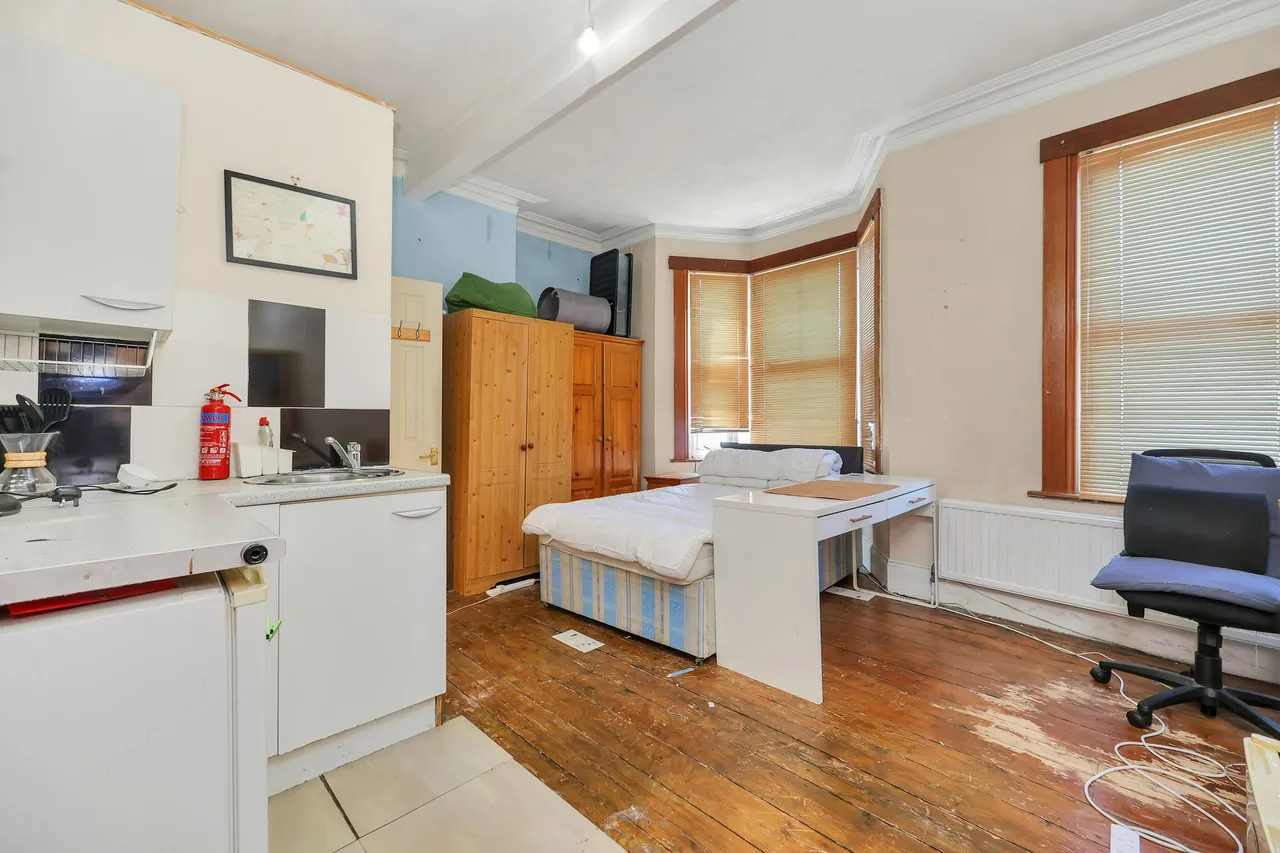 Lechmere Road, London, NW2, photo 8
