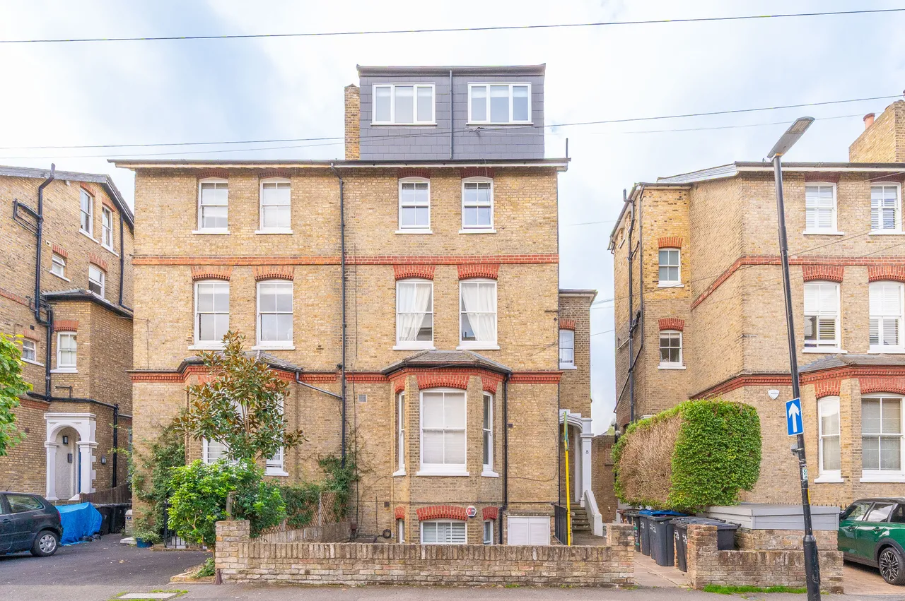 London, SW19, photo 15