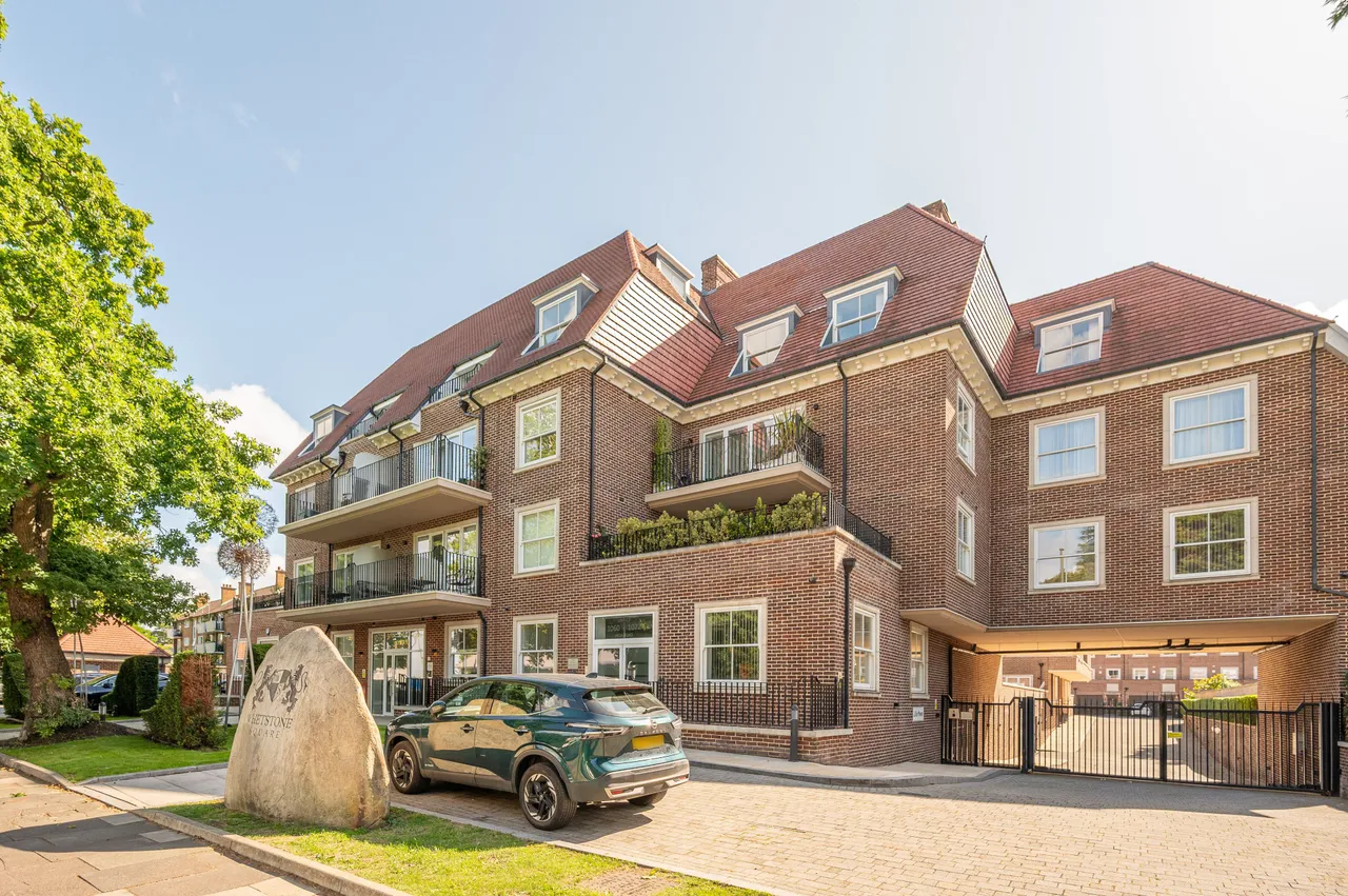 Flat 21, 1066 High Road, London, photo 12