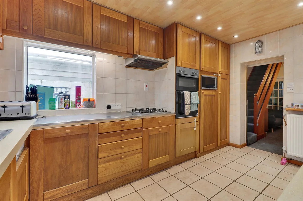 Maidstone Road, Paddock Wood, photo 8